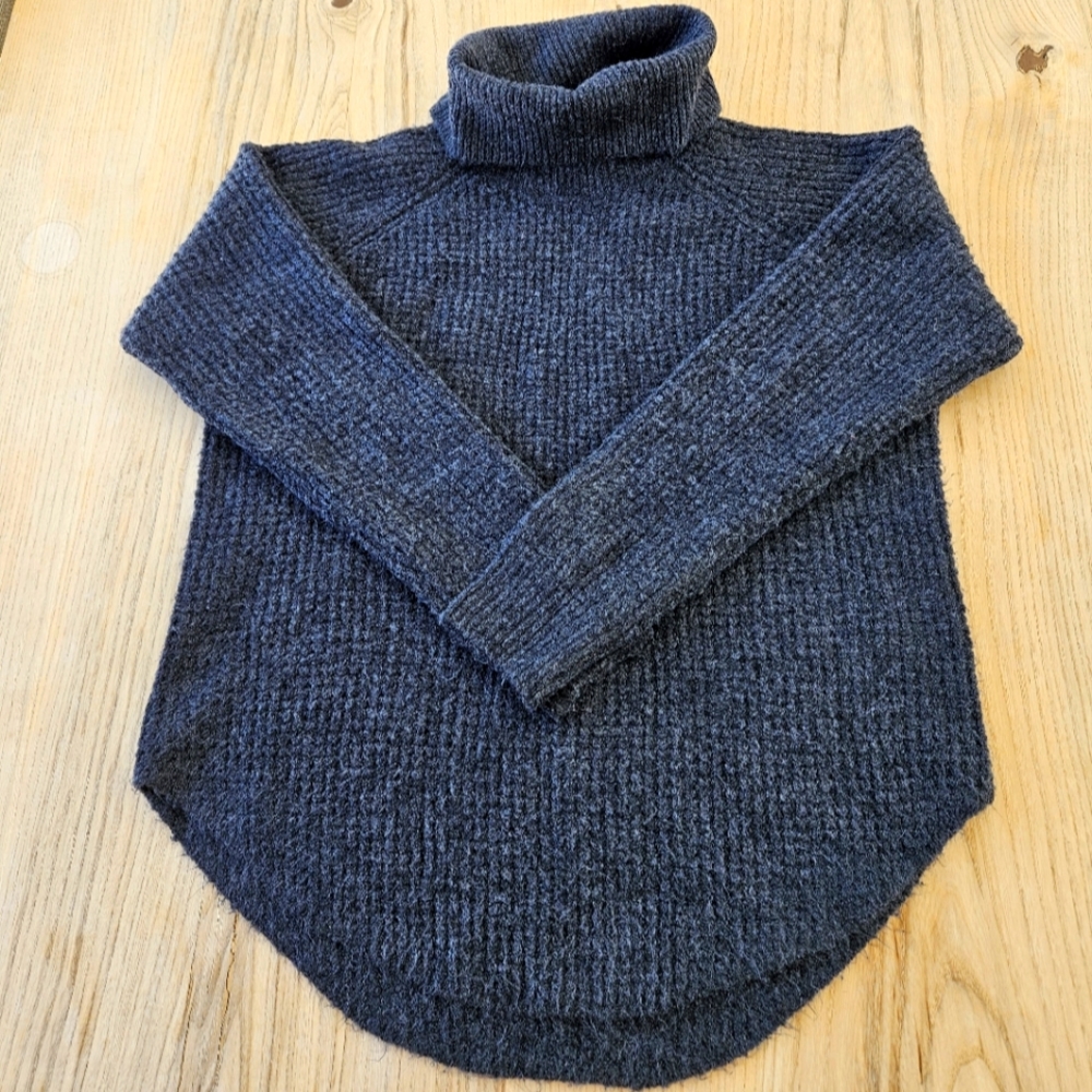 Kuhl Navy Blue Turtleneck Sweater
